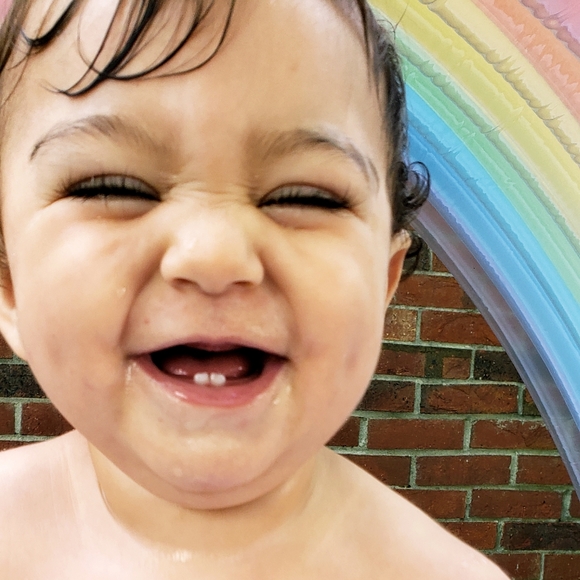 Meet your Posher, Tori - Picture 1 of 1